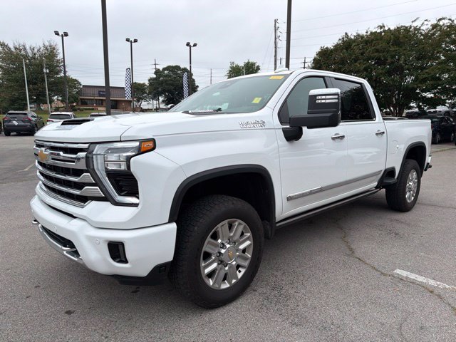 Used 2024 Chevrolet Silverado 2500 High Country AWD/4WD image 7