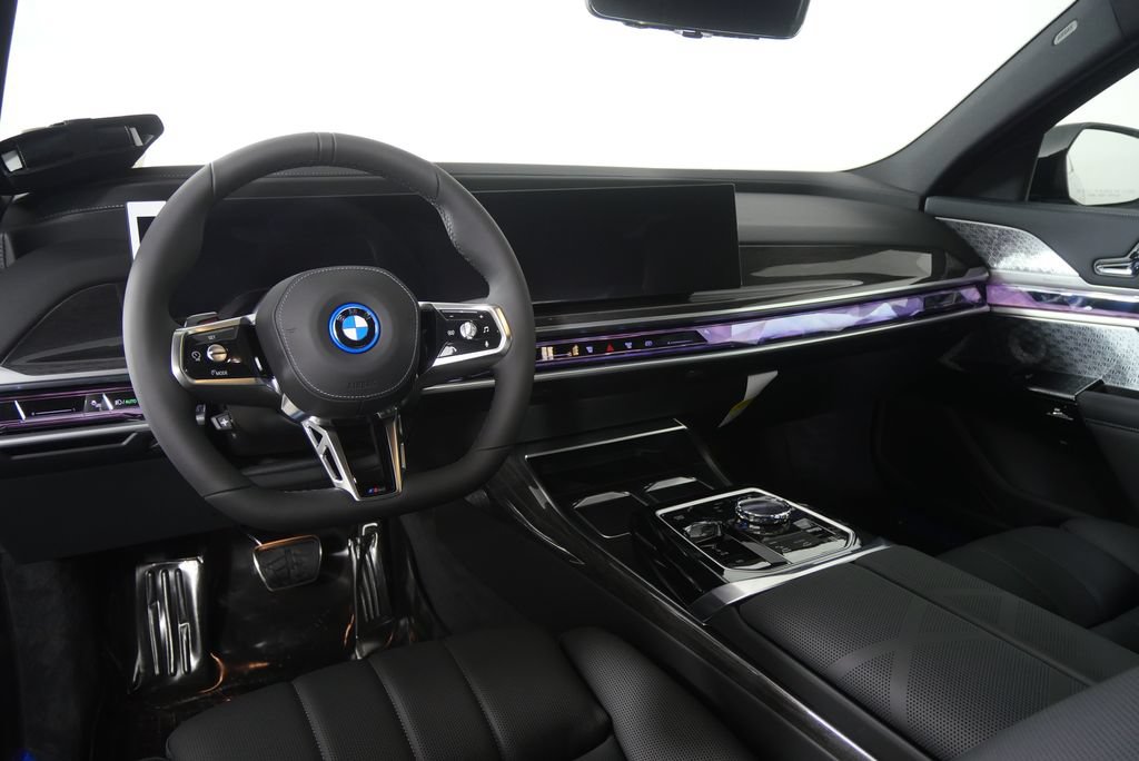 New 2026 BMW i7 xDrive60 w/ M Sport Package RWD image 18