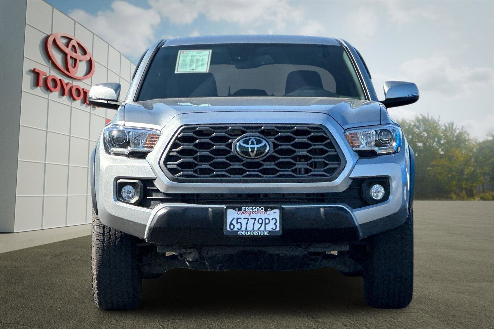 Certified 2023 Toyota Tacoma TRD Off-Road w/ Technology Package AWD/4WD image 8