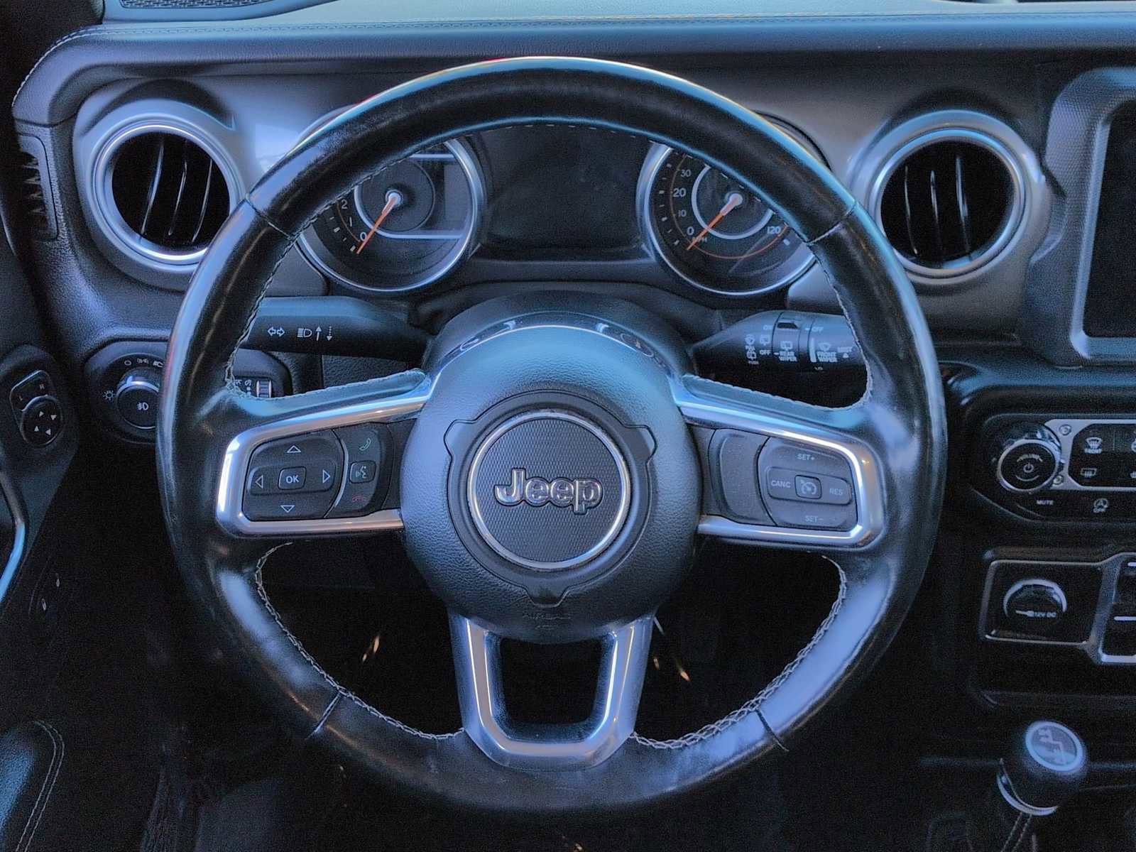 Used 2022 Jeep Wrangler Unlimited Sahara w/ Cold Weather Group image 23