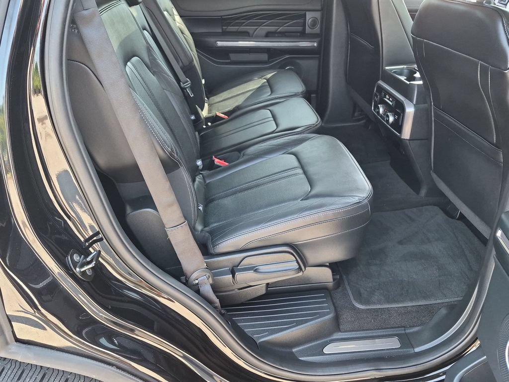 Used 2020 Ford Expedition Platinum RWD image 17