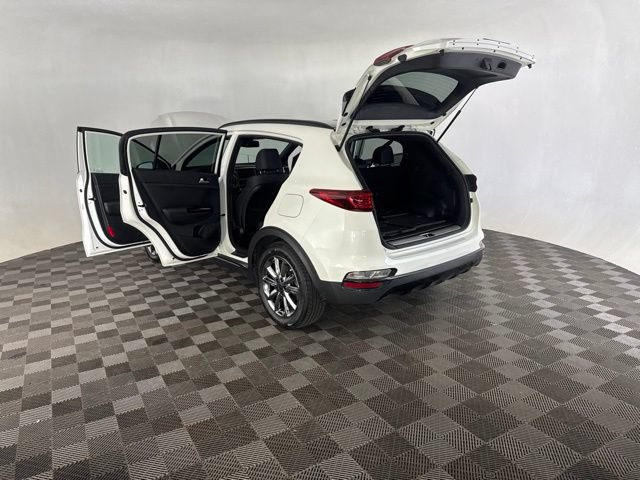 Certified 2022 Kia Sportage Nightfall Edition w/ Nightfall Fwd Premium Package image 18
