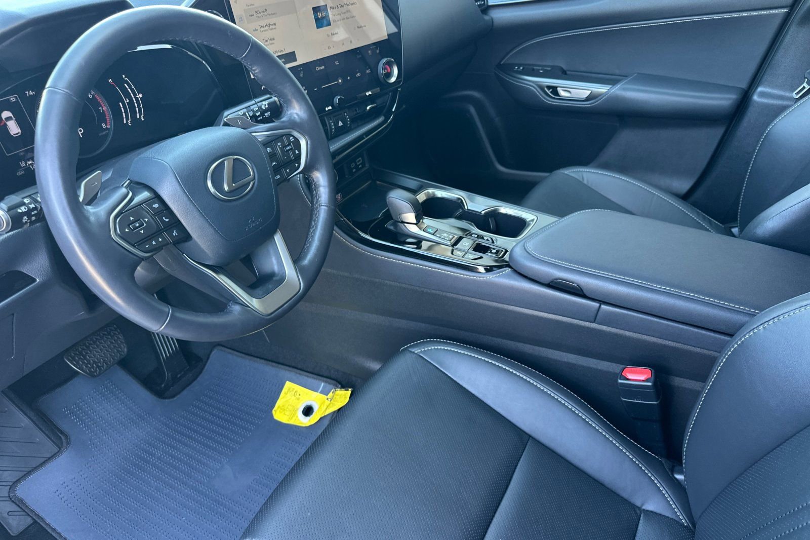 Used 2025 Lexus NX 350 AWD w/ Cold Area Package image 7