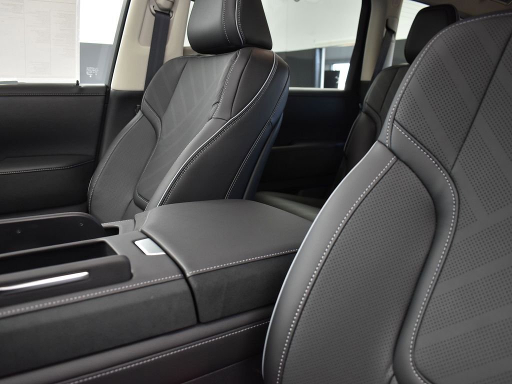 New 2026 INFINITI QX80 Luxe w/ Cargo Package RWD image 14