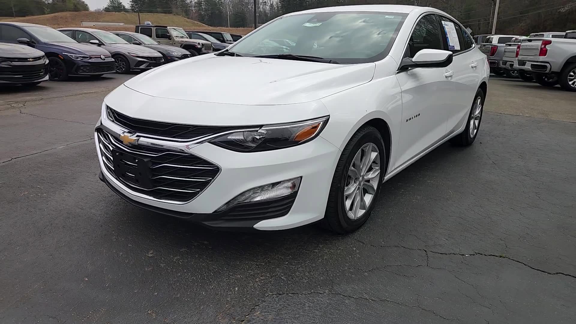 Used 2025 Chevrolet Malibu LT FWD image 11