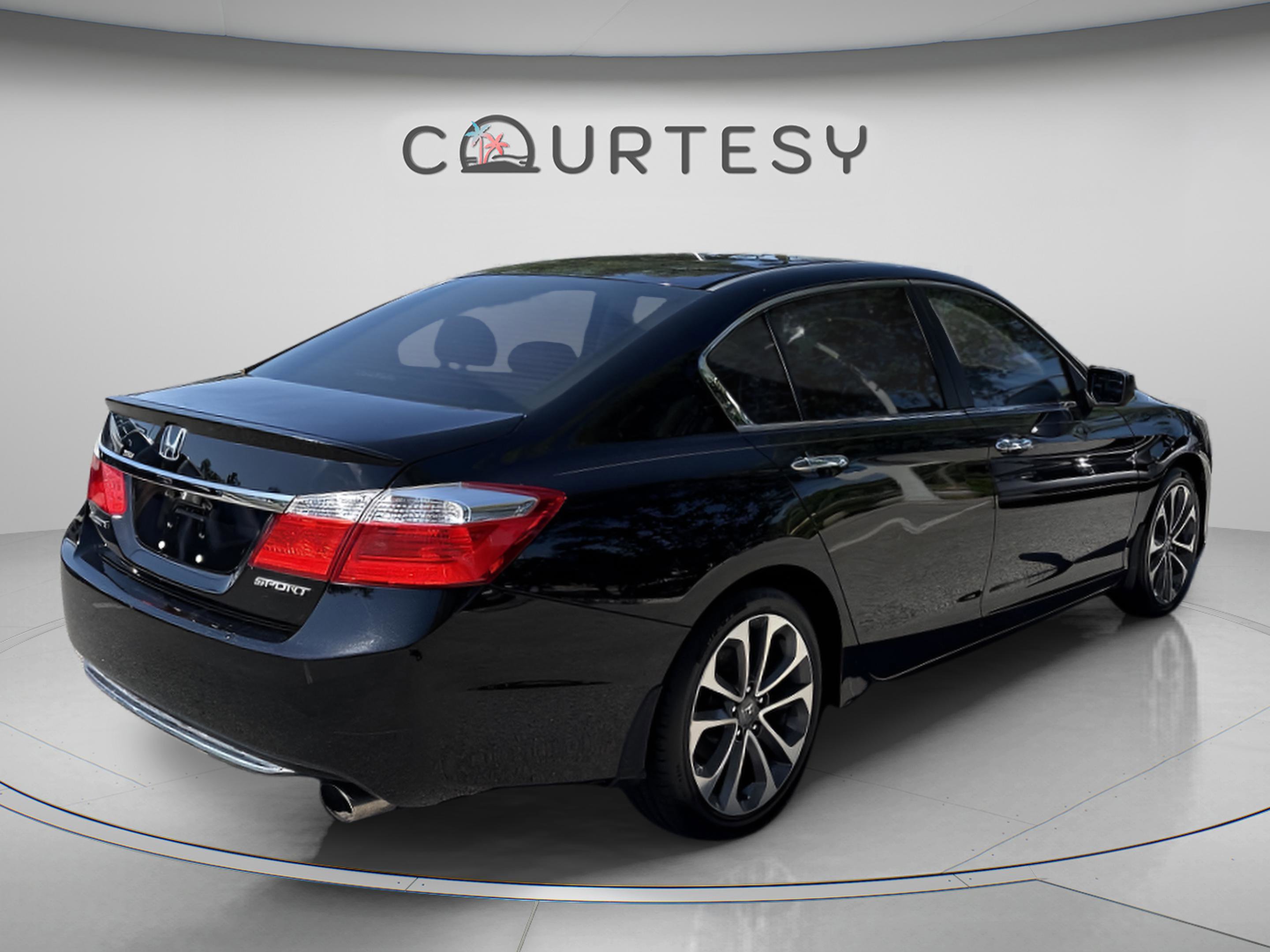 Used 2014 Honda Accord Sport image 7