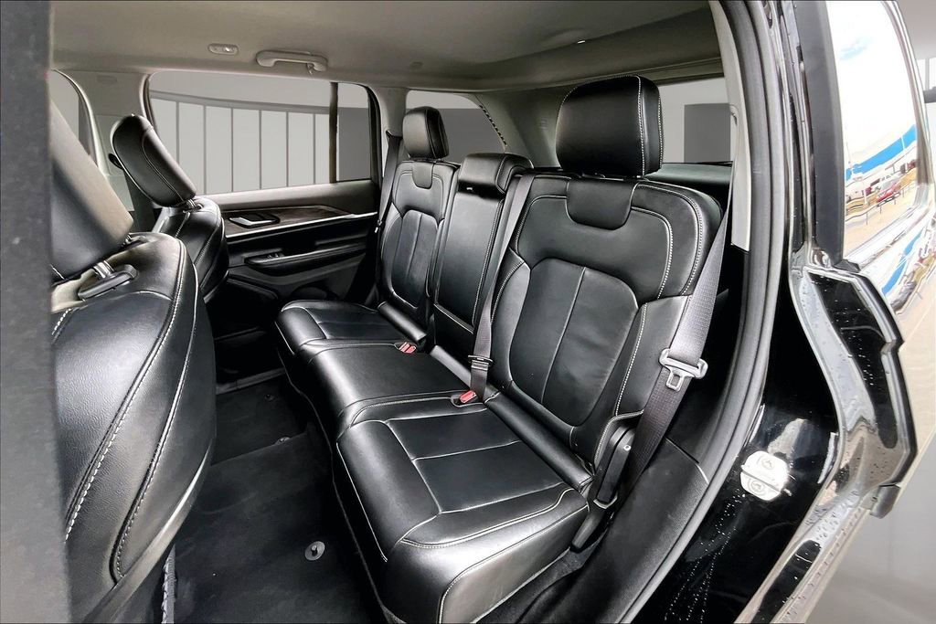 Used 2020 Jeep Grand Cherokee High Altitude AWD/4WD image 25