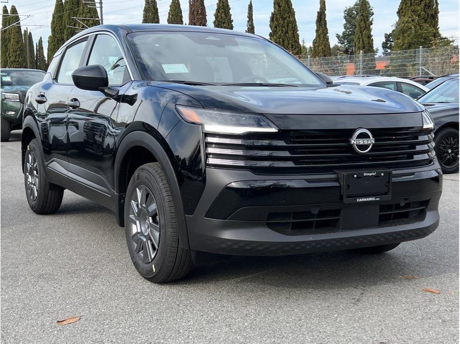 New 2026 Nissan Kicks S image 3