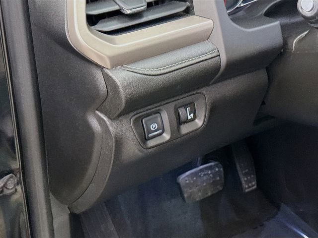 Used 2017 GMC Acadia Denali w/ Technology Package image 12