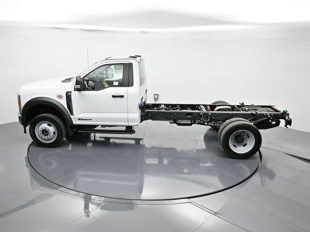 New 2026 Ford F550 4x4 Regular Cab Super Duty image 33