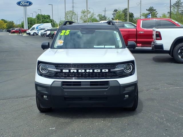 Certified 2025 Ford Bronco Sport Outer Banks w/ Outer Banks Tech Package+ AWD/4WD image 2