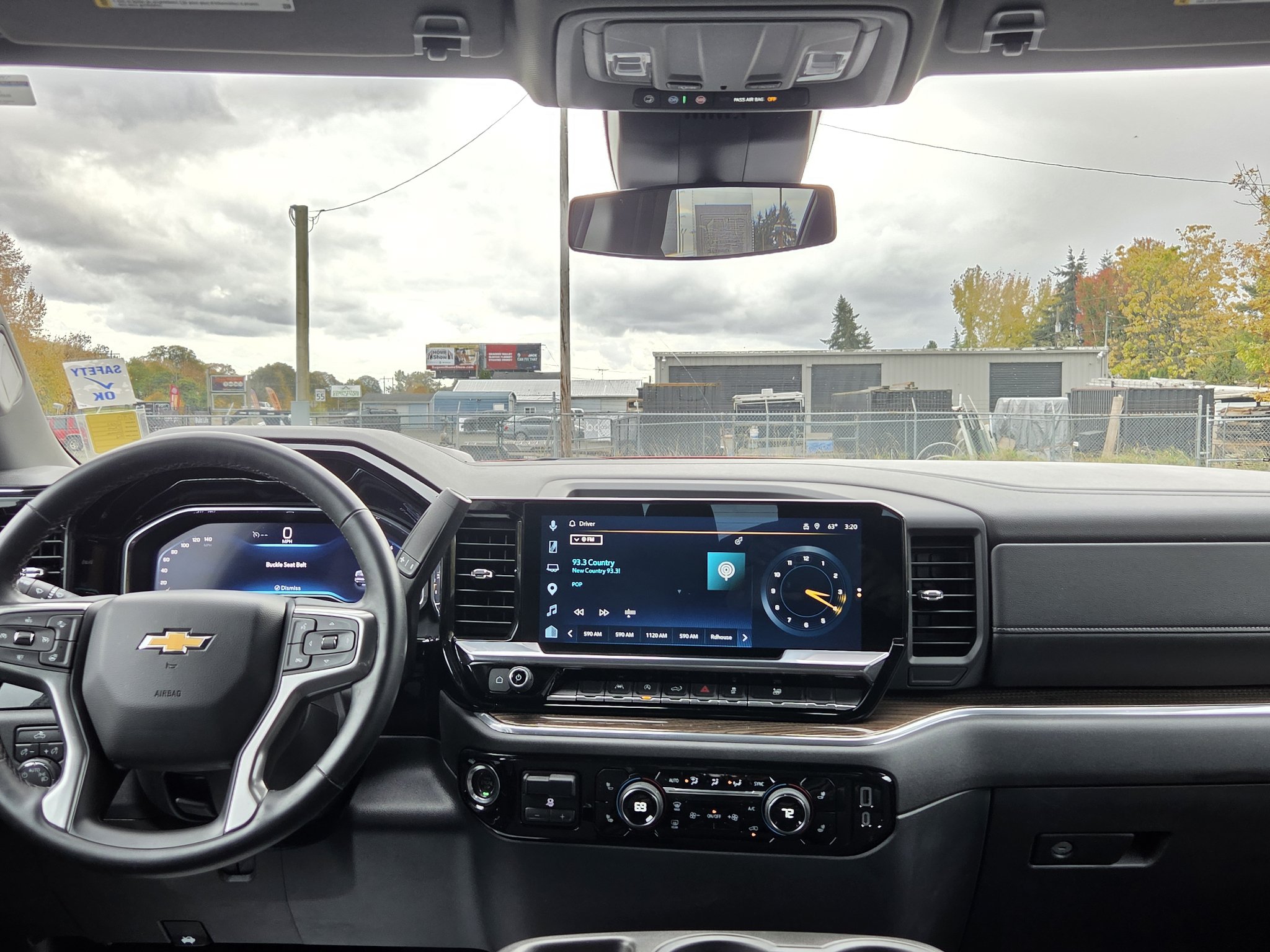Used 2023 Chevrolet Silverado 1500 LT AWD/4WD image 26