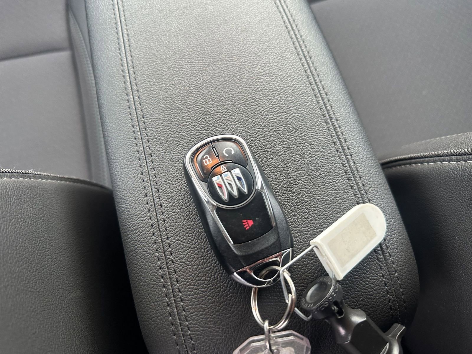 Used 2025 Buick Encore GX Preferred image 22