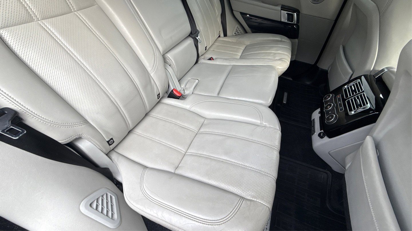 Used 2016 Land Rover Range Rover HSE image 18