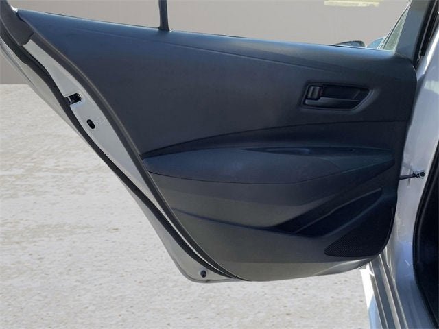 Used 2022 Toyota Corolla LE image 14