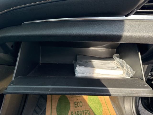 Used 2020 Chevrolet Traverse RS image 40