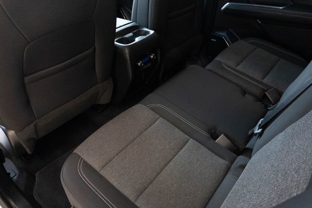 Used 2025 GMC Acadia Elevation image 22