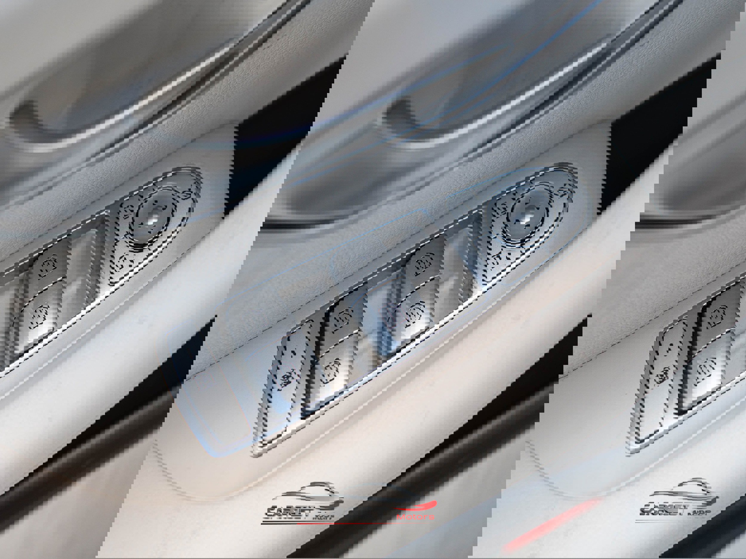 Used 2017 Mercedes-Benz E 300 4MATIC image 37