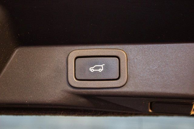 Used 2016 Land Rover Range Rover Sport Supercharged image 15