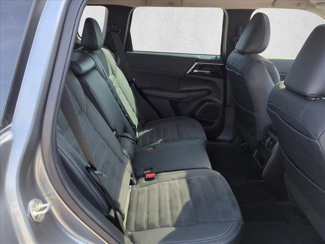 Used 2023 Mitsubishi Outlander SE FWD image 20