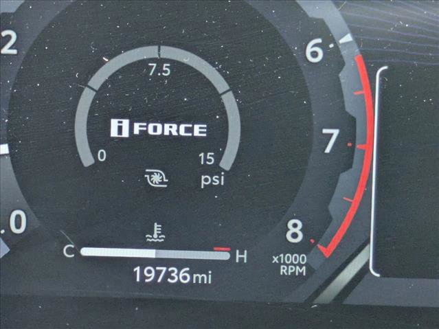 Used 2024 Toyota Tacoma Limited w/ Limited Package (LT) image 11