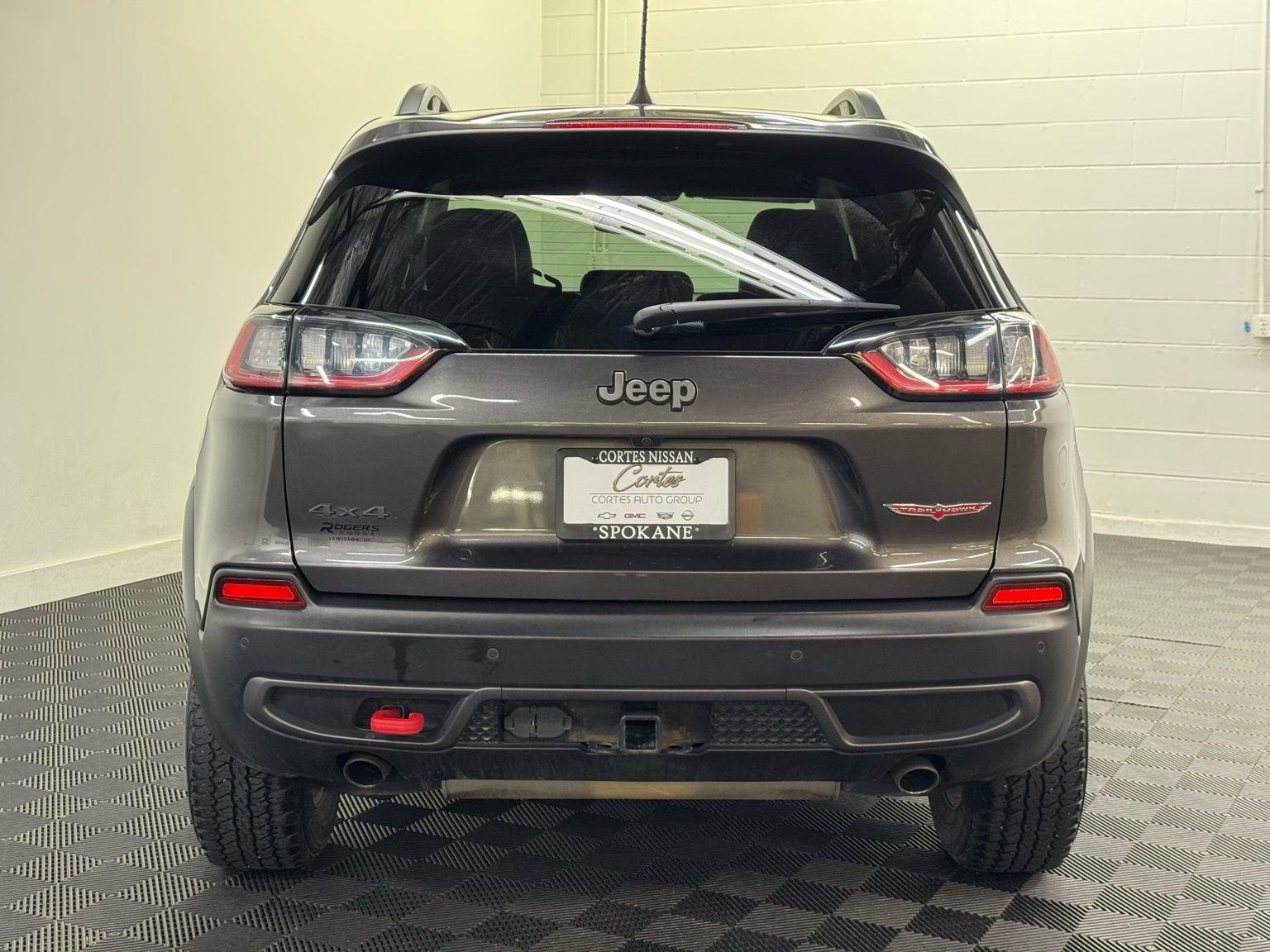 Used 2021 Jeep Cherokee Trailhawk w/ Comfort/Convenience Group image 5