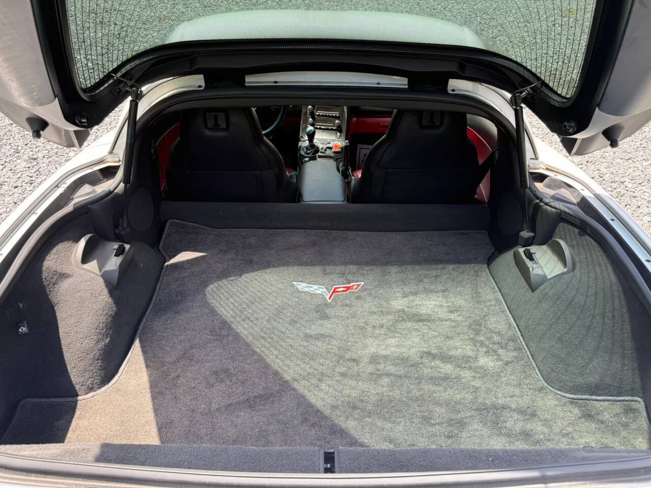 Used 2010 Chevrolet Corvette Coupe w/ Preferred Equipment Group RWD image 22