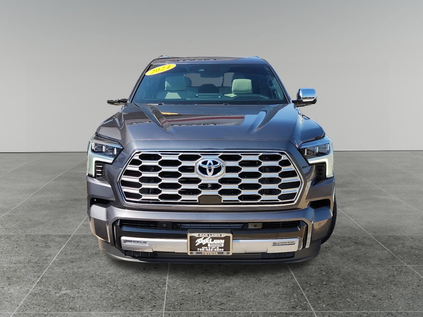 Used 2024 Toyota Sequoia Capstone AWD/4WD image 2