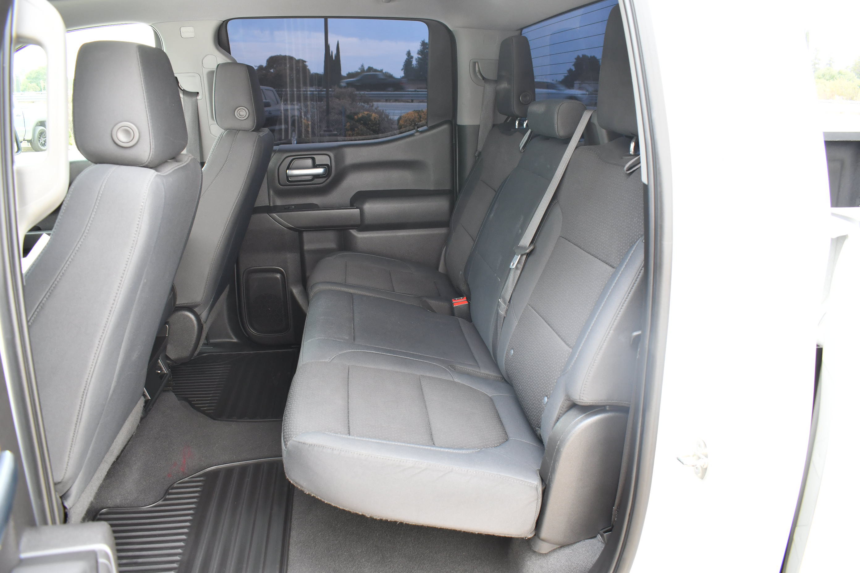 Used 2019 Chevrolet Silverado 1500 Custom w/ Custom Value Package RWD image 17