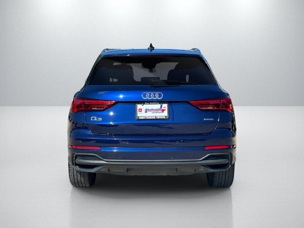 Used 2023 Audi Q3 2.0T Premium Plus w/ Premium Plus Package AWD/4WD image 6