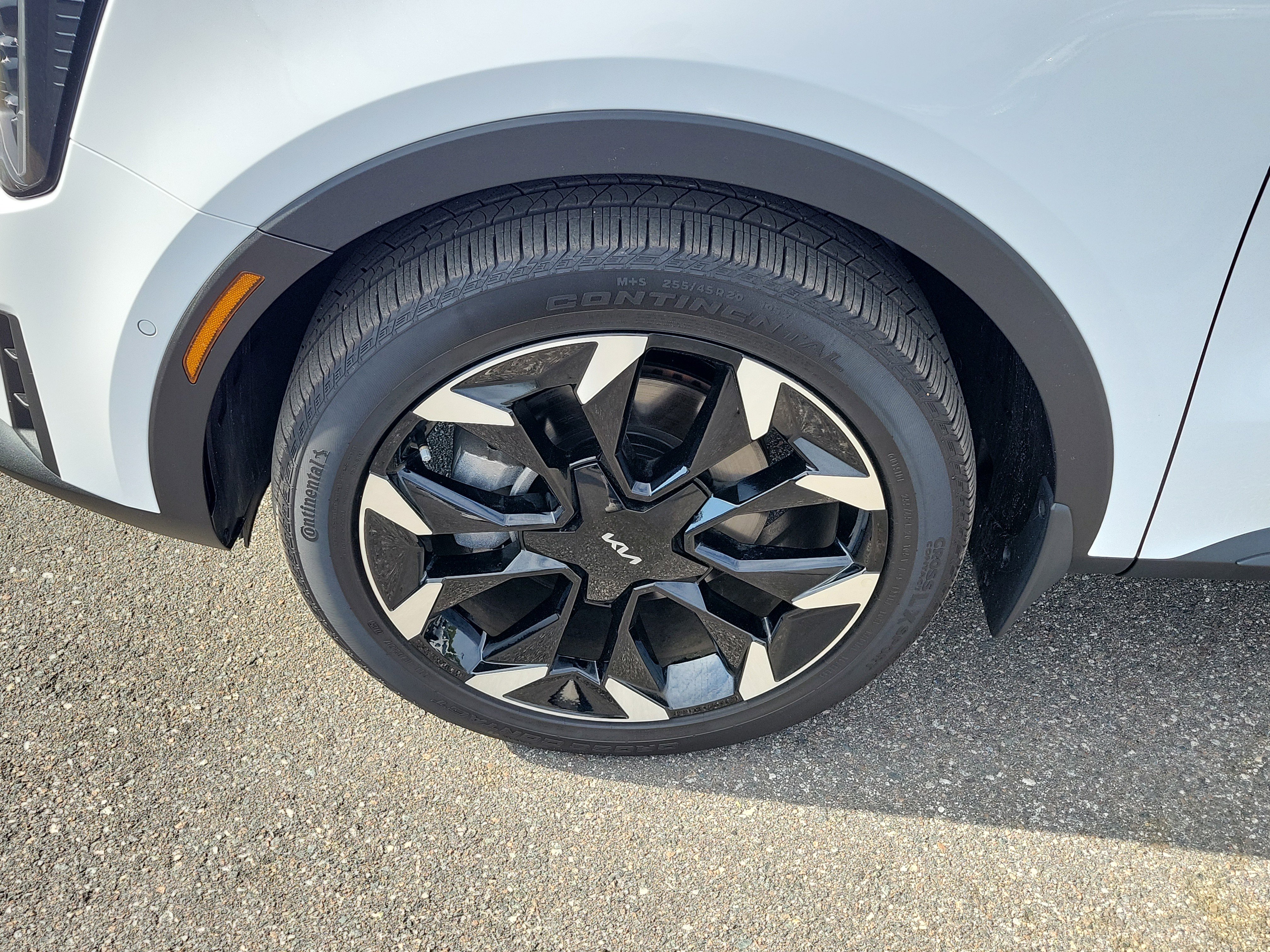 Used 2025 Kia Sorento SX image 40