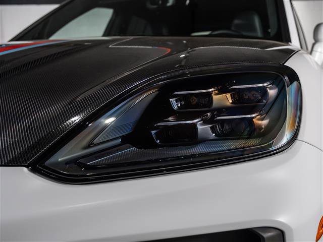 Used 2024 Porsche Cayenne Turbo image 11