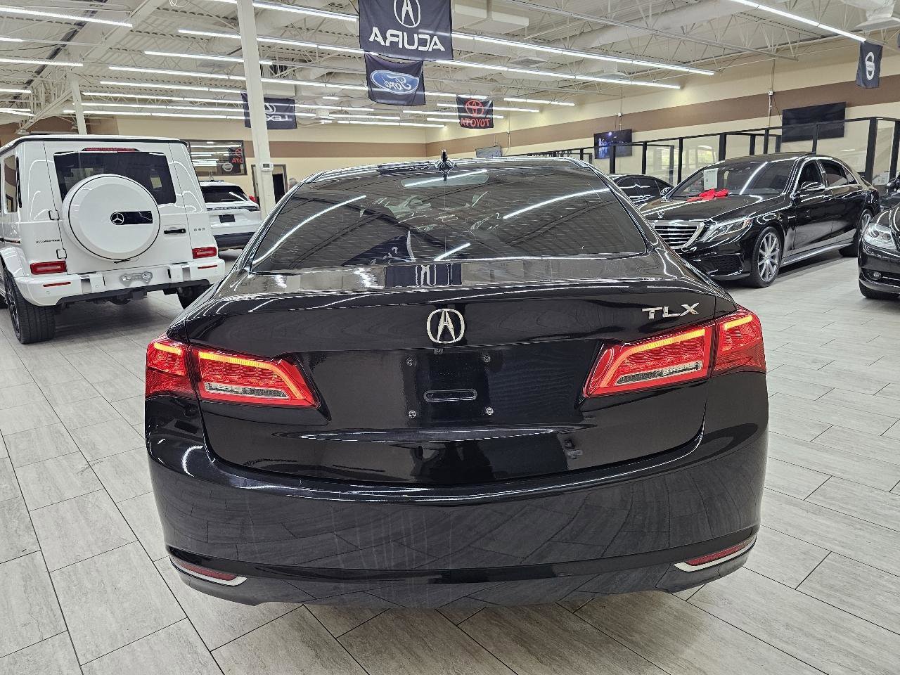 Used 2018 Acura TLX w/ Technology Package FWD image 7