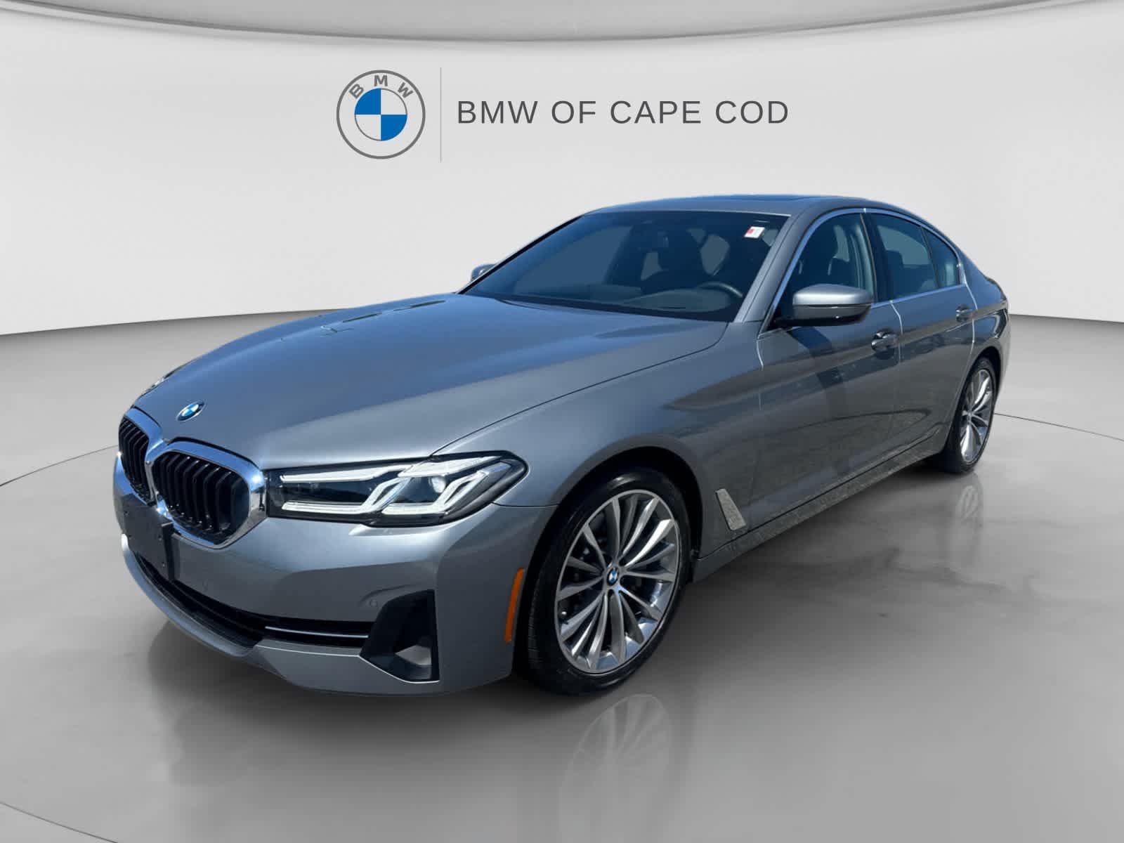 Used 2023 BMW 530i xDrive w/ Premium Package AWD/4WD image 4