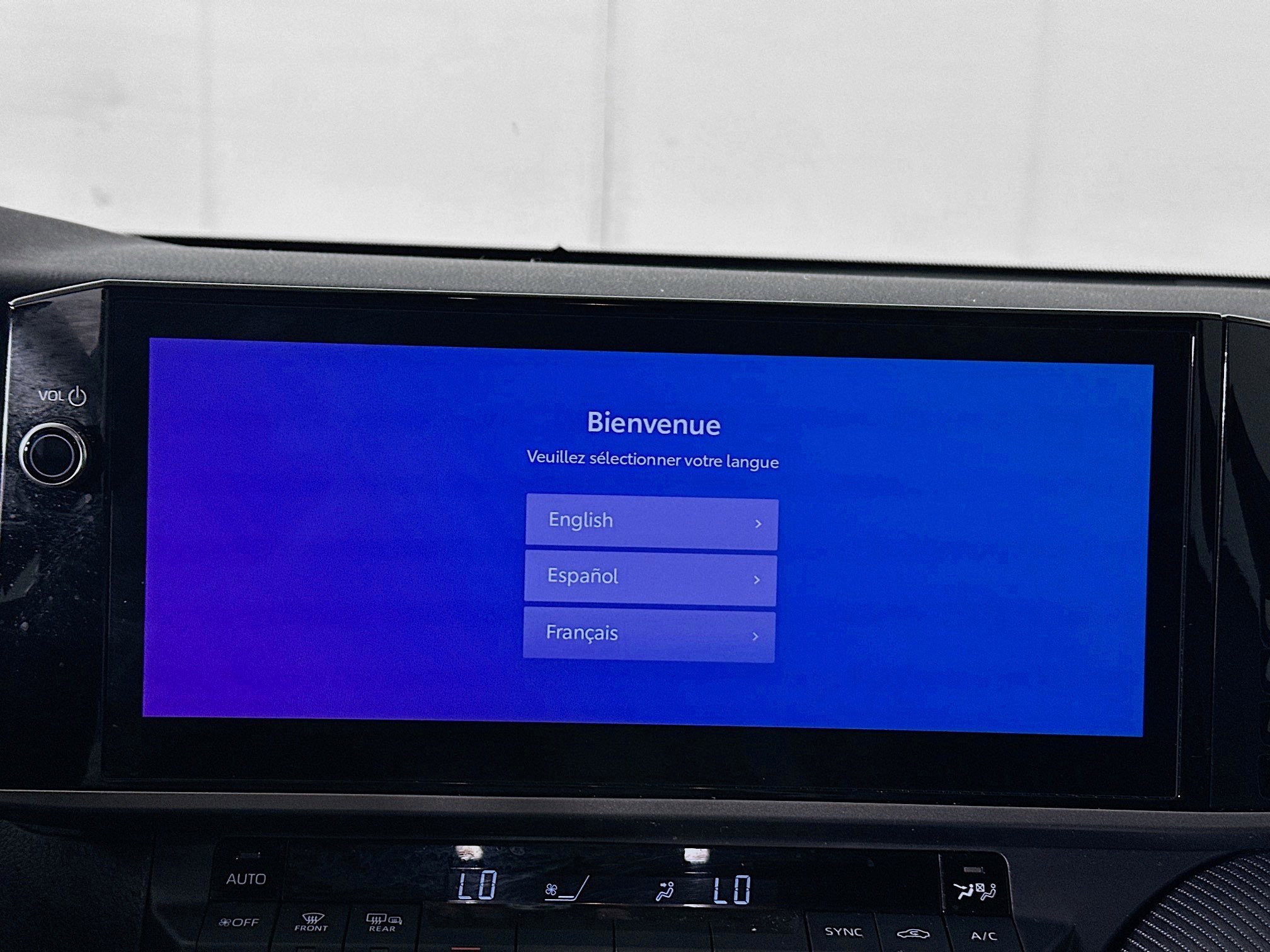 Used 2025 Toyota Camry SE w/ Multimedia Upgrade Package FWD image 23