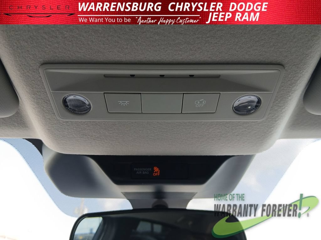 Used 2026 Nissan Kicks SV FWD image 27