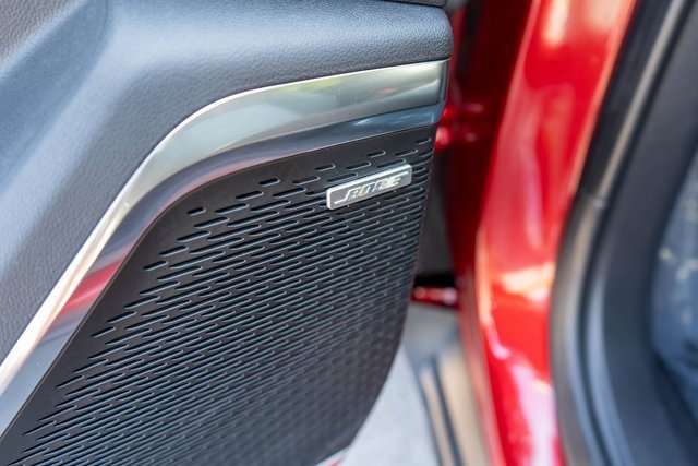 Used 2025 GMC Acadia Elevation w/ LPO, Floor Liner Package image 21