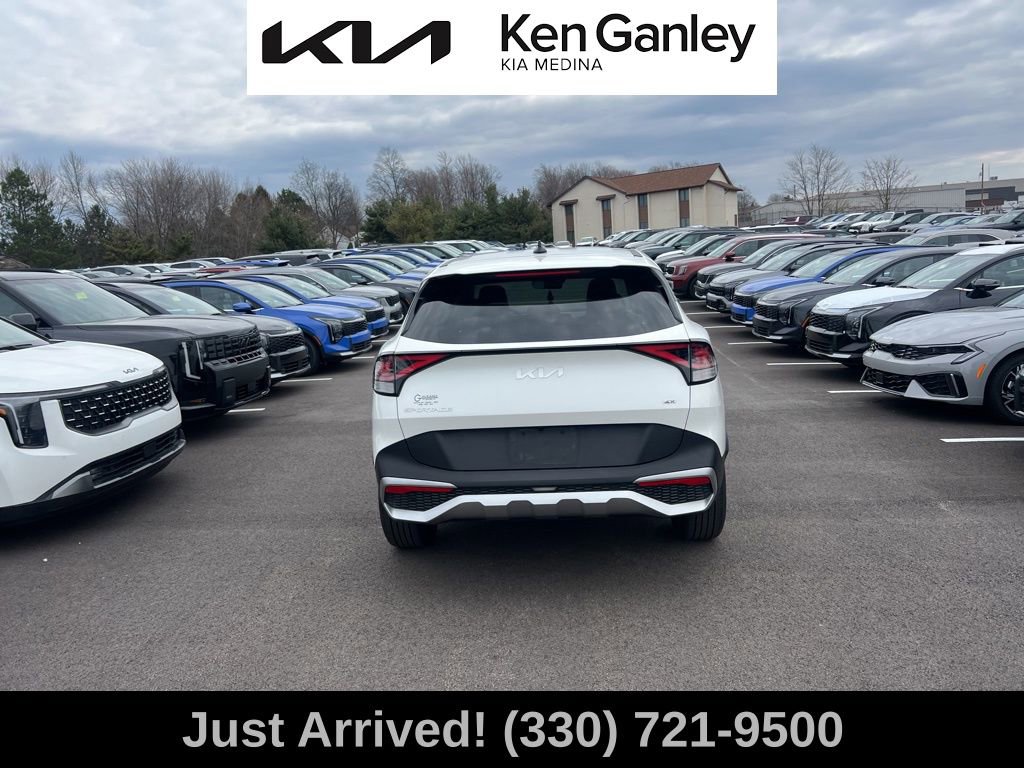 Certified 2025 Kia Sportage LX image 6