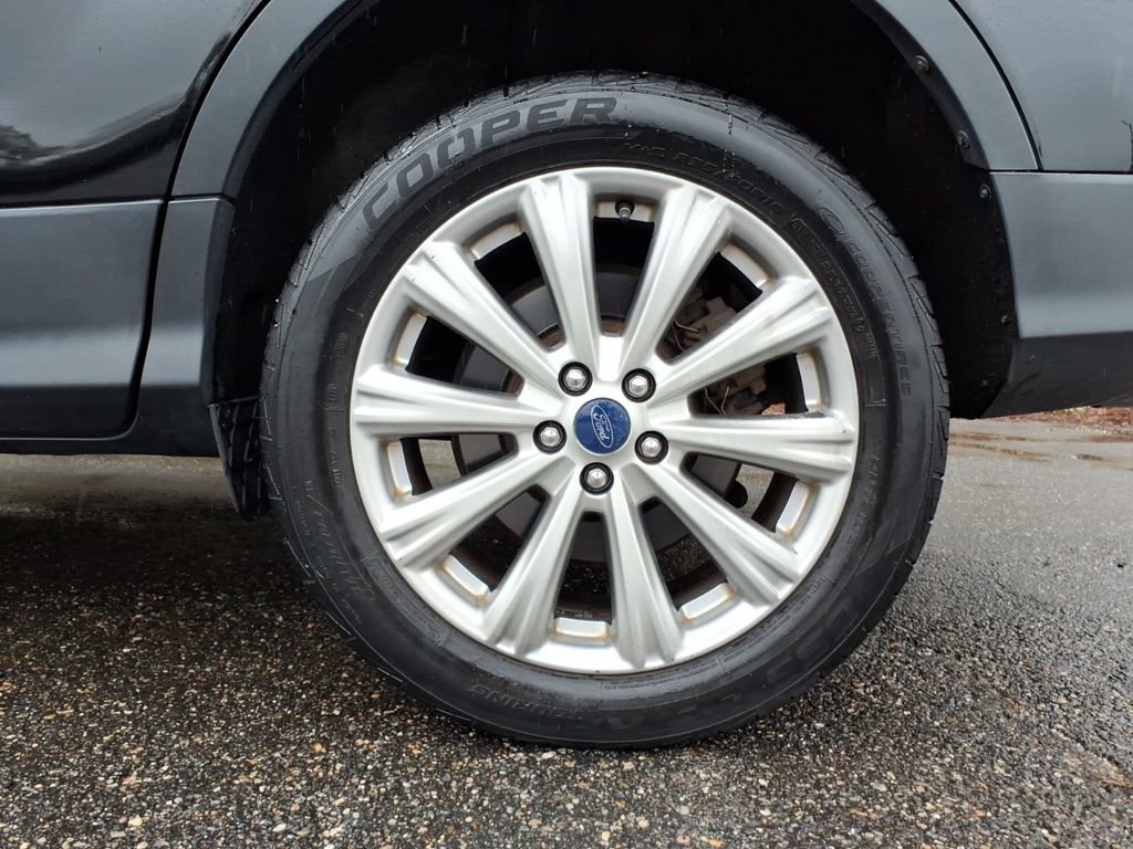 Used 2017 Ford Escape Titanium AWD/4WD image 8