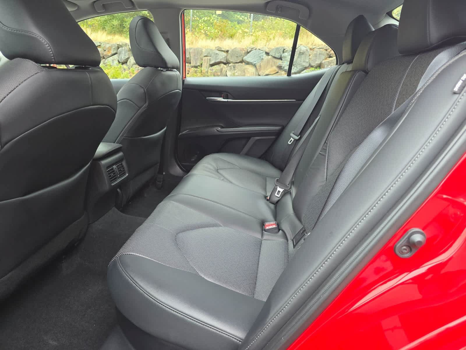 Used 2024 Toyota Camry XLE w/ Navigation Package FWD image 24