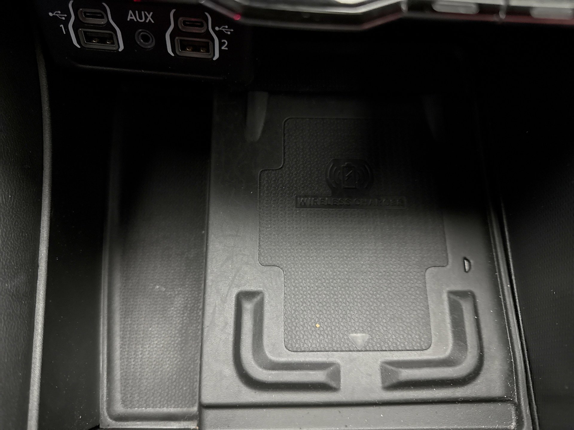 Used 2022 Dodge Durango R/T w/ Blacktop Package image 16