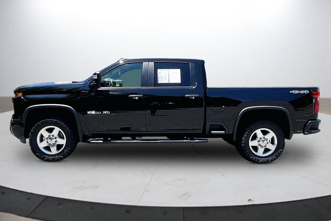 Used 2024 Chevrolet Silverado 2500 Custom w/ Custom Convenience Package AWD/4WD image 5