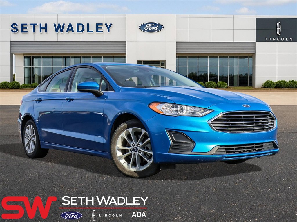 Used 2020 Ford Fusion SE image 1