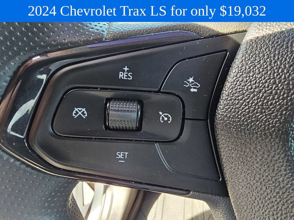 Used 2024 Chevrolet Trax LS FWD image 24