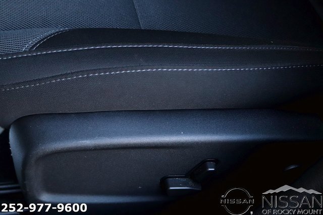 Used 2022 Dodge Charger SXT image 14