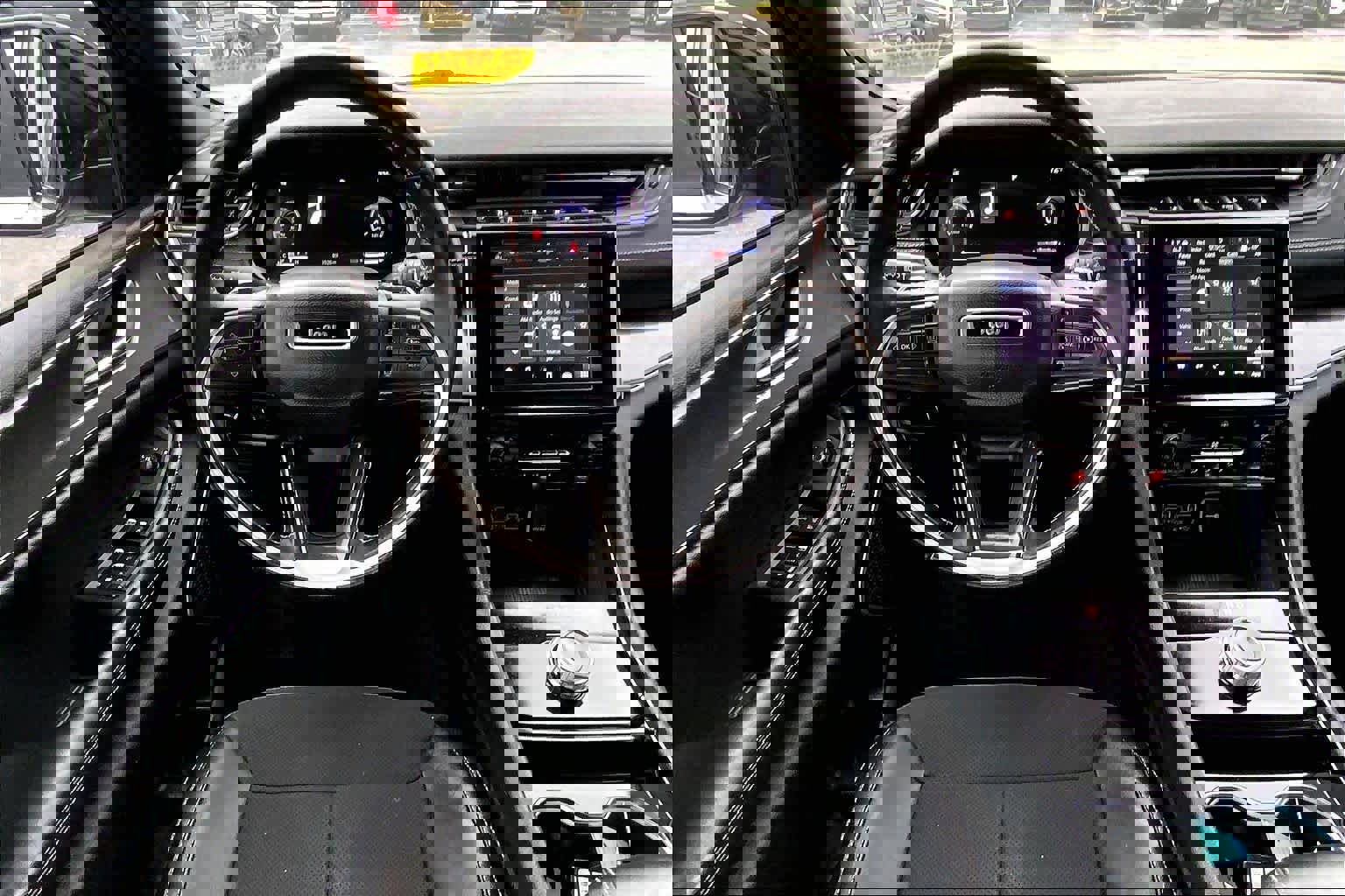 Used 2022 Jeep Grand Cherokee Altitude AWD/4WD image 6