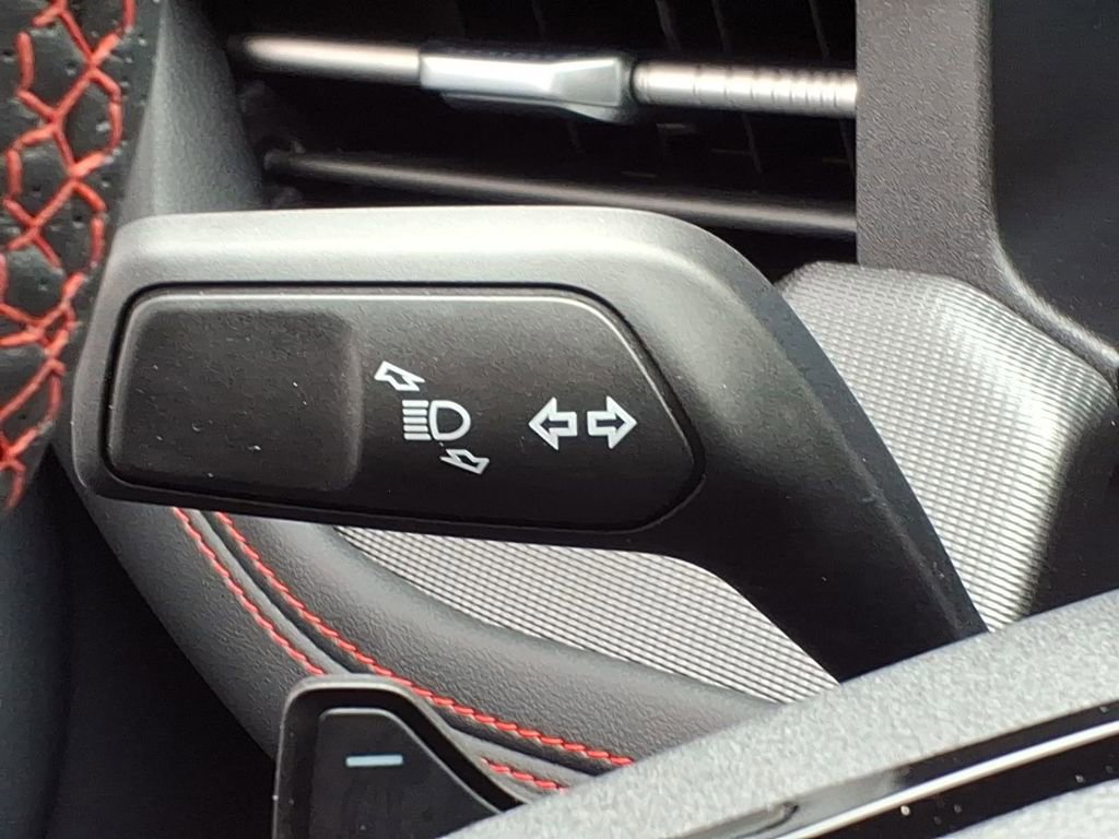 Used 2025 Ford Explorer ST w/ Sun And Sound Package image 21