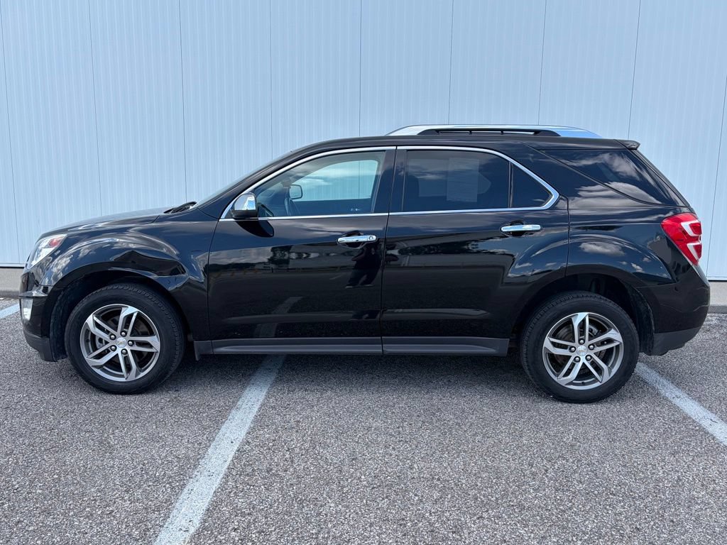 Used 2017 Chevrolet Equinox Premier w/ Enhanced Convenience Package AWD/4WD image 3