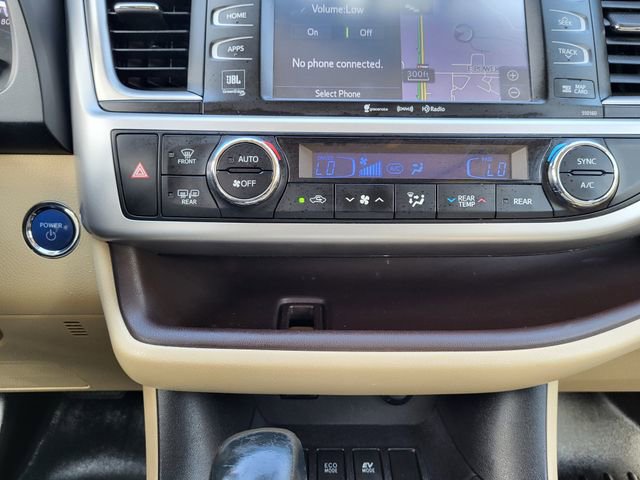 Used 2016 Toyota Highlander Limited Platinum AWD/4WD image 18