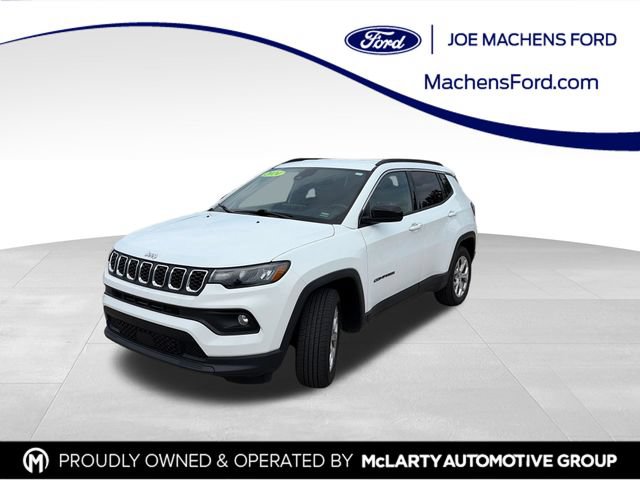 Used 2024 Jeep Compass Latitude AWD/4WD image 1